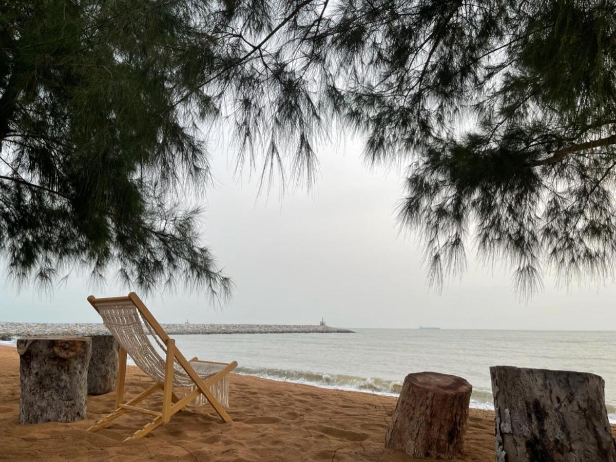 Beach N Breeze Glamping Malacca Exterior photo